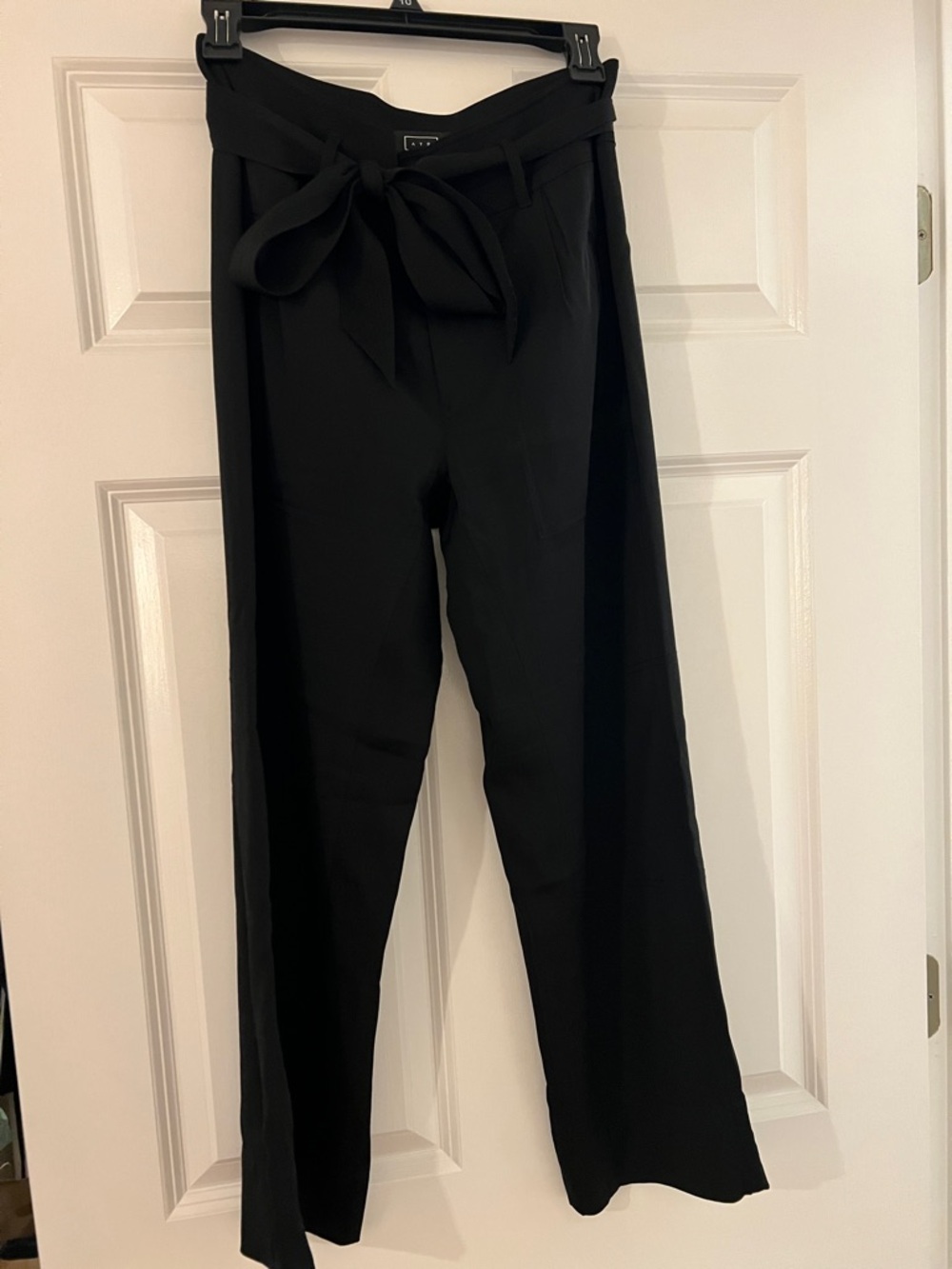 AYR Black Wide-Leg Tie-Waist Pants